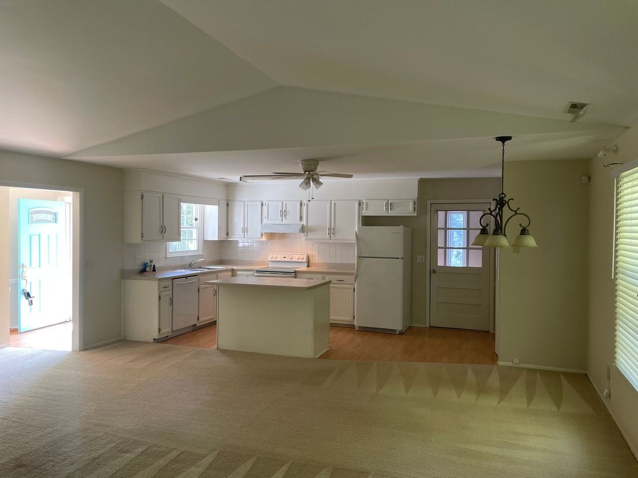 2912 Millwheel Rd - Photo 3 of 9