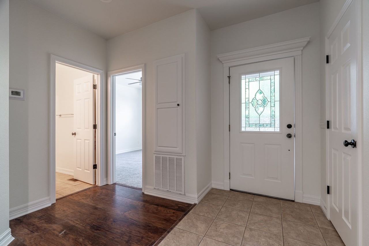 13 Coverack Ln - Photo 5 of 23