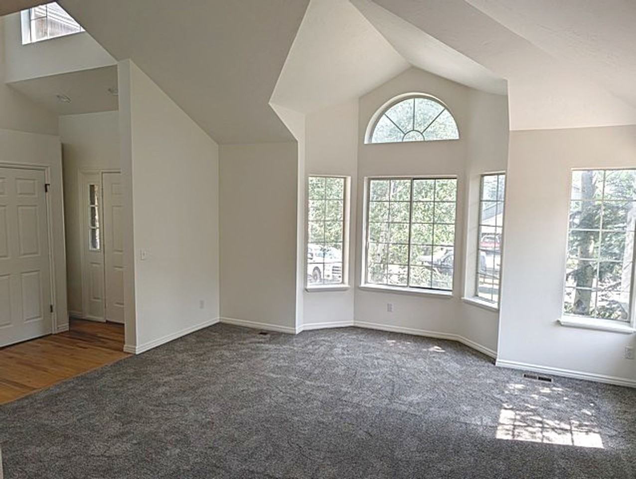 3541 Wagon Wheel Way - Photo 4 of 24