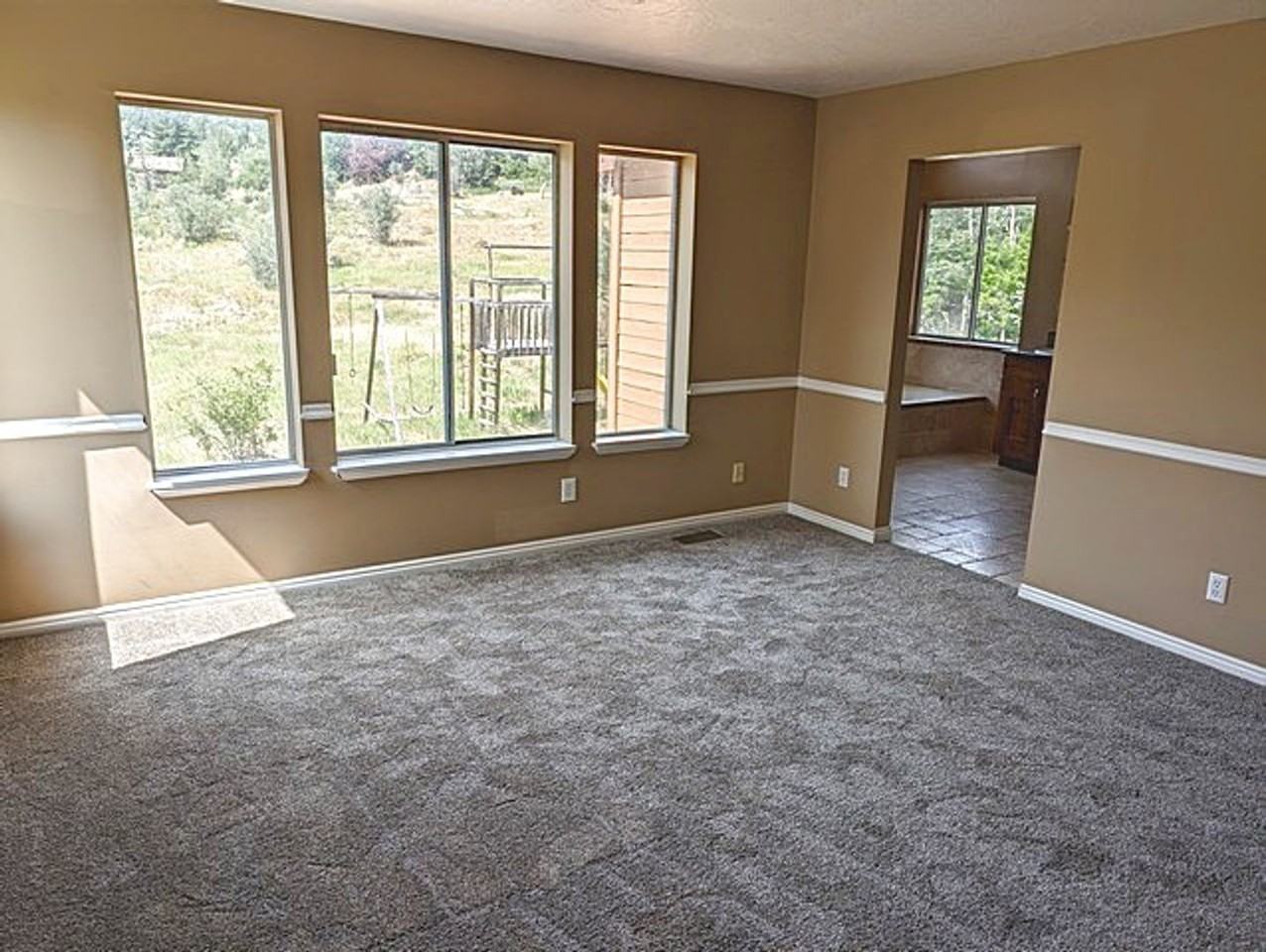 3541 Wagon Wheel Way - Photo 6 of 24