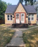 featured image of 413 S Center Ave