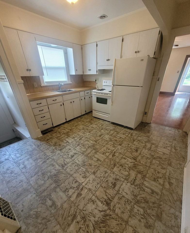 Zad S Center - Photo 2 of 10