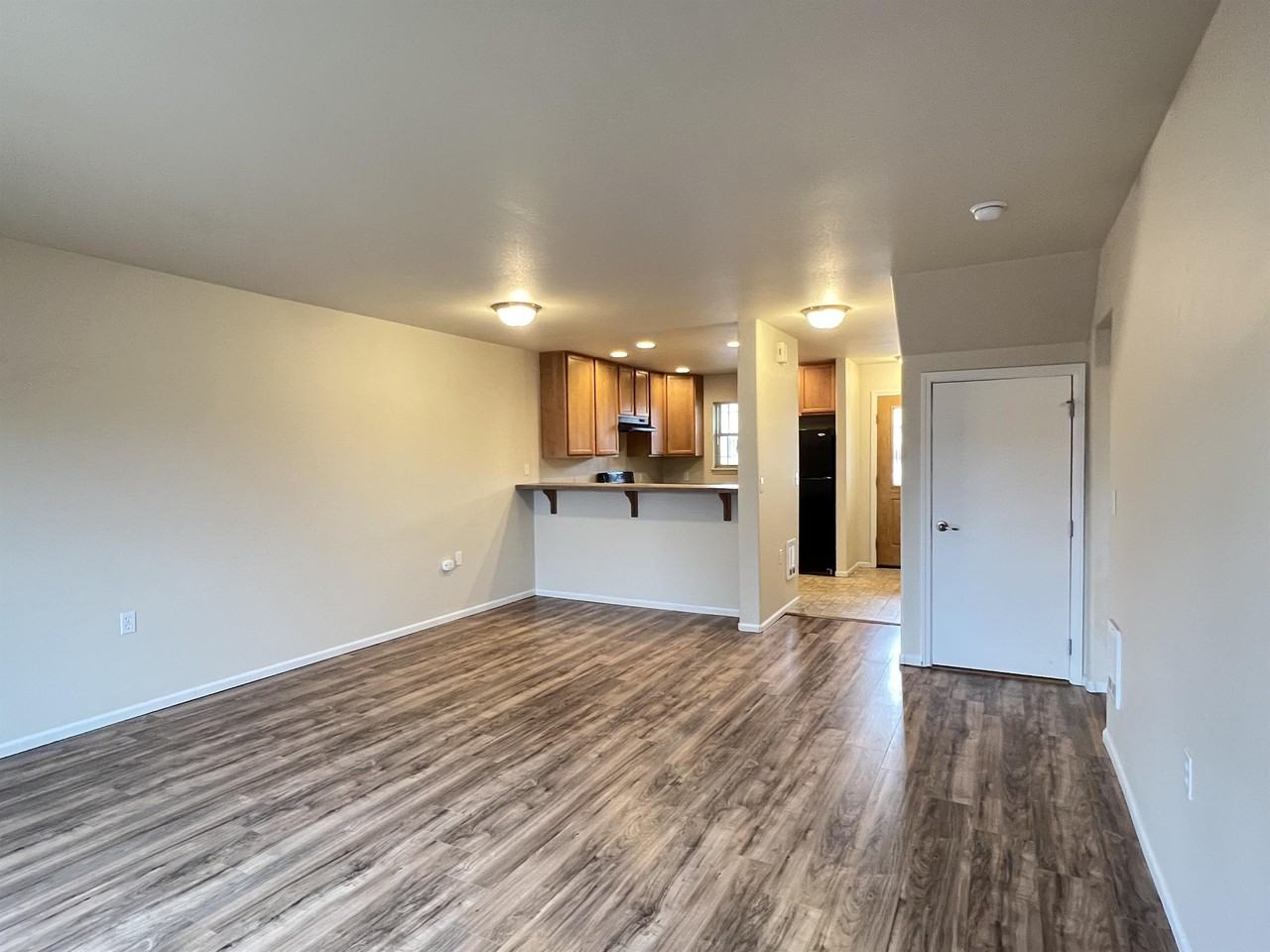 Redmond - 21st St, 2250 SW - Photo 2 of 50