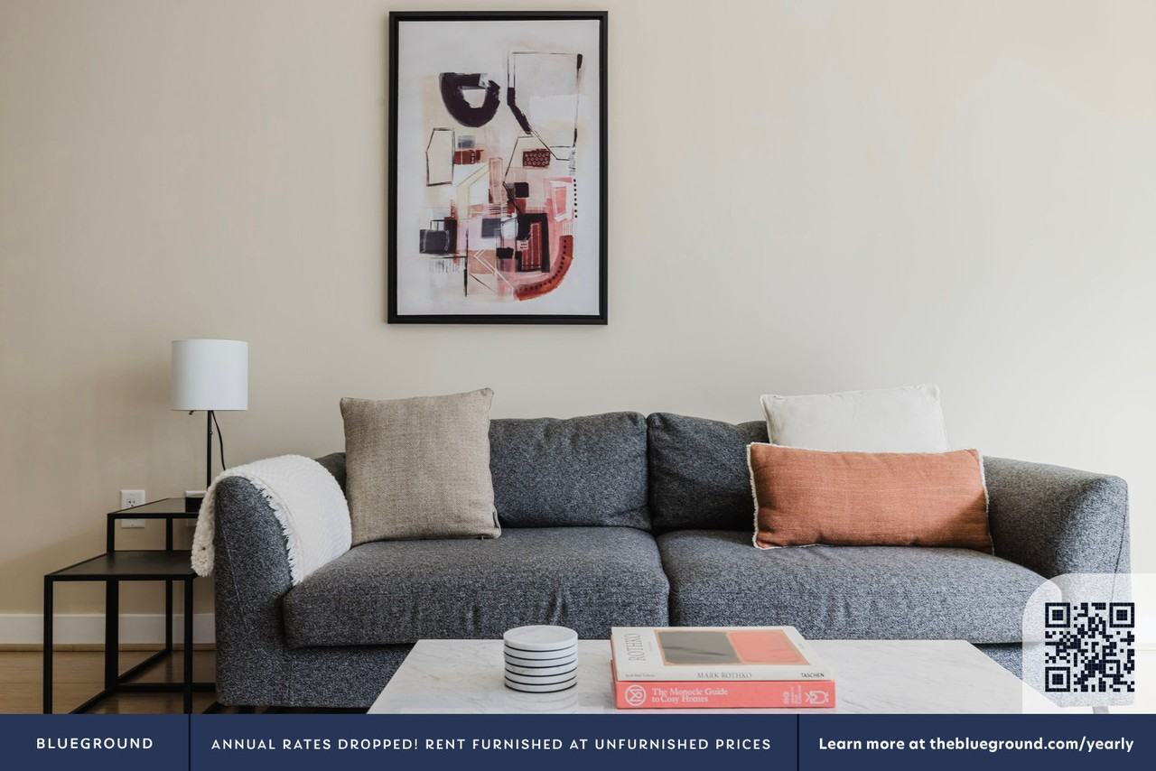 825 10th Street Northwest - Photo 4 of 87