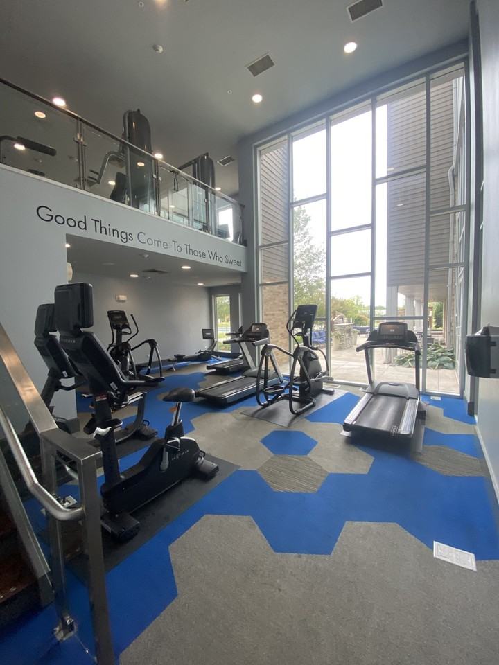 Woodview Apartments - Photo 3 of 7