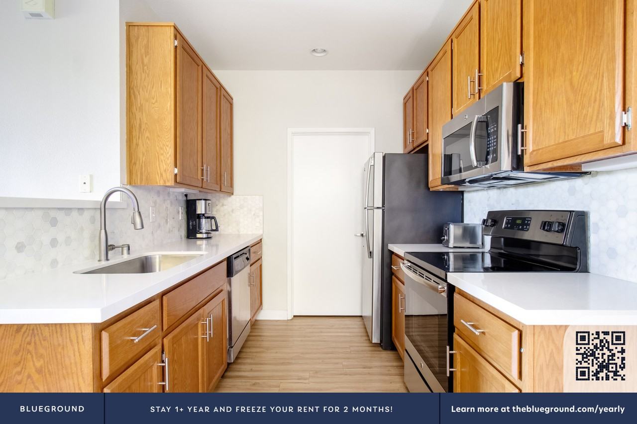 20661 Forge Way - Photo 7 of 34