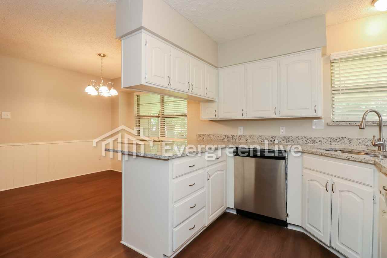 2417 Meadow Vw - Photo 7 of 19