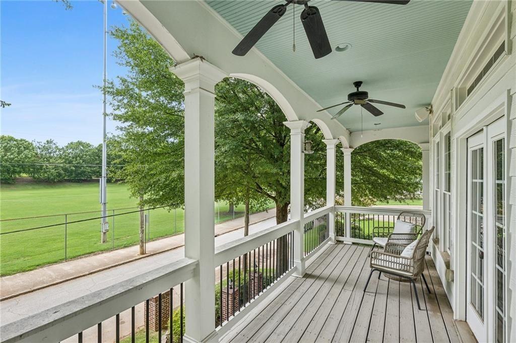 688 Connally St Se - Photo 2 of 25