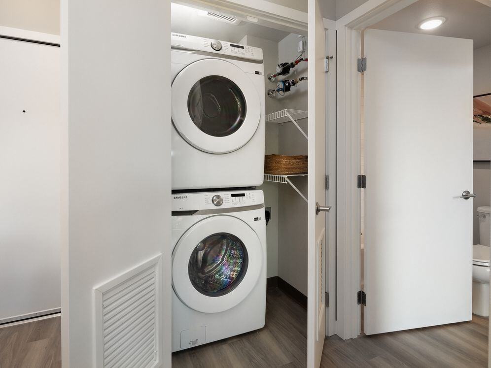 Avalon Redmond Campus - Photo 4 of 39