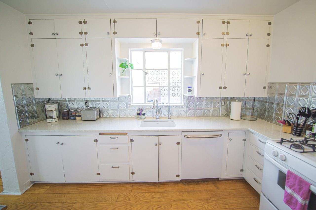 2423 Rose Ave Nw #NA - Photo 2 of 16