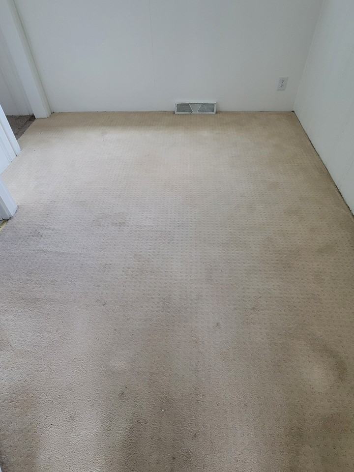 1595 Glade St #NA - Photo 2 of 7