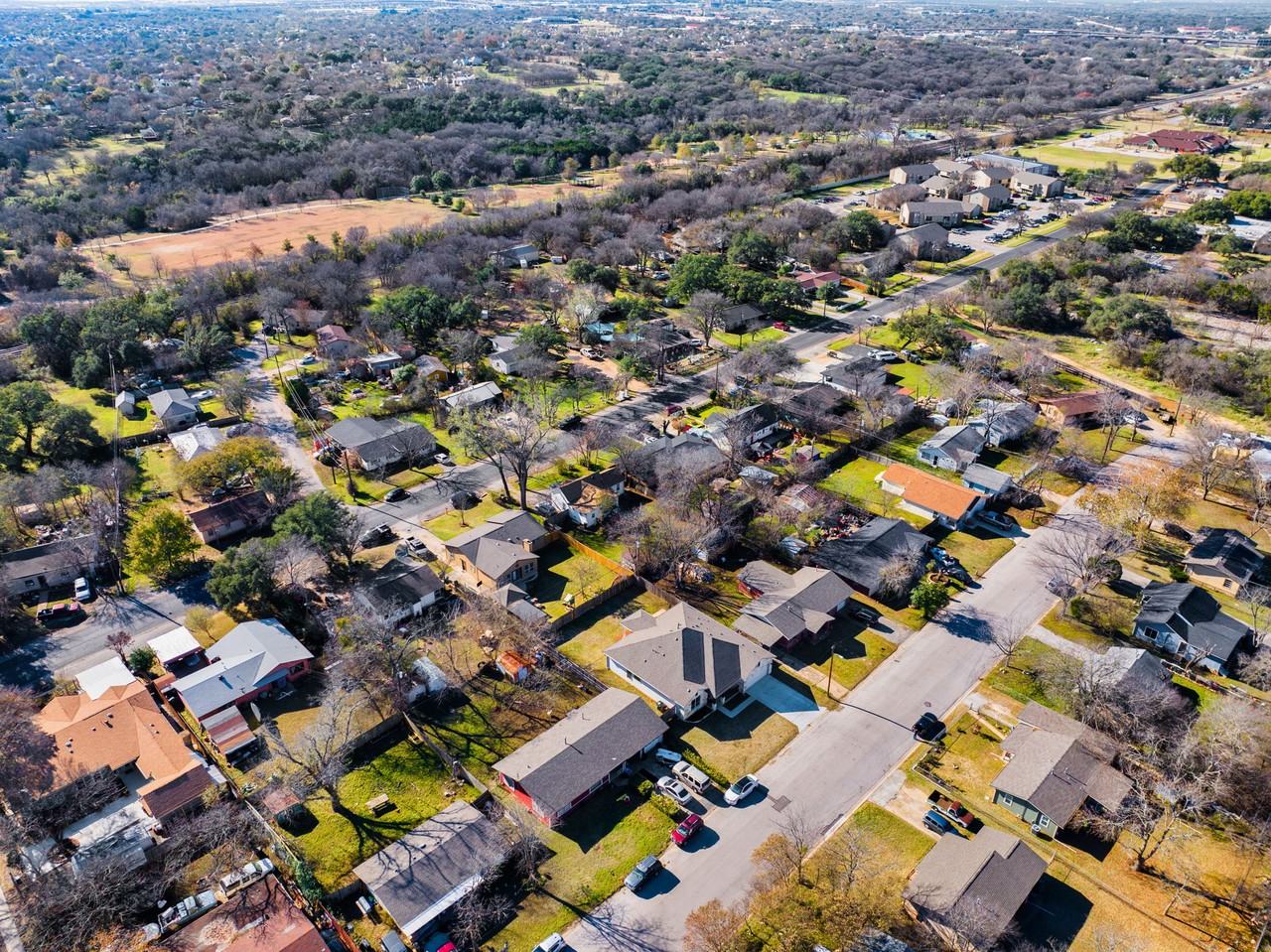 1413 Circle Dr #NA - Photo 7 of 31