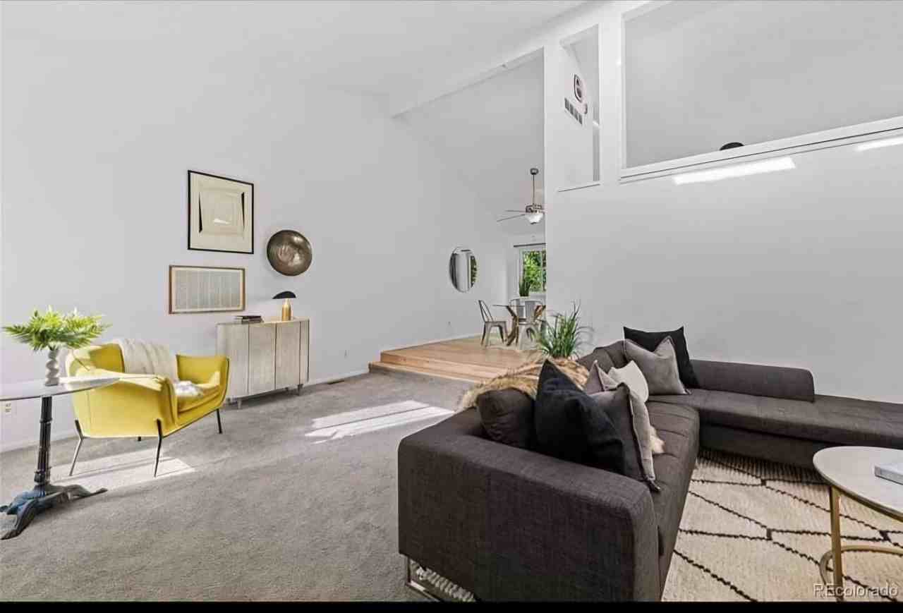 2855 W Bryant Pl - Photo 6 of 20