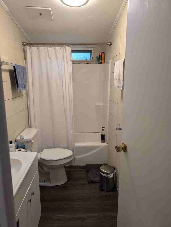 7730 Glen Meadow Dr #B - Photo 3 of 5