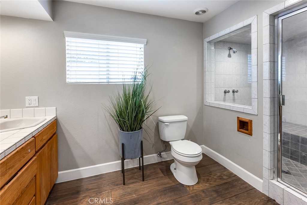 10122 Viking Ave #NA - Photo 6 of 13