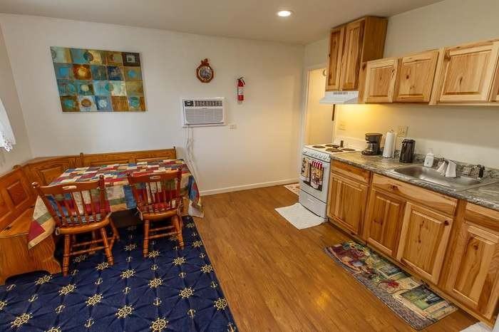 660 N Cherry St #NA - Photo 4 of 20