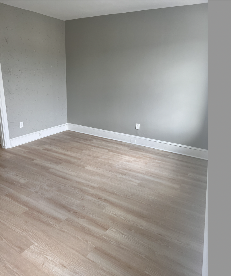 3932 Spring Garden St #2 - Photo 3 of 5