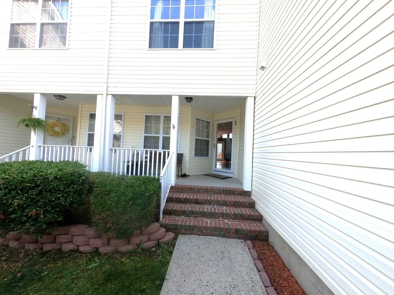 26 Dickerson Ln #26 - Photo 2 of 29