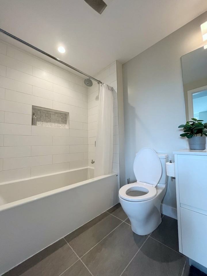 6533 Buswell Street #5F - Photo 6 of 8