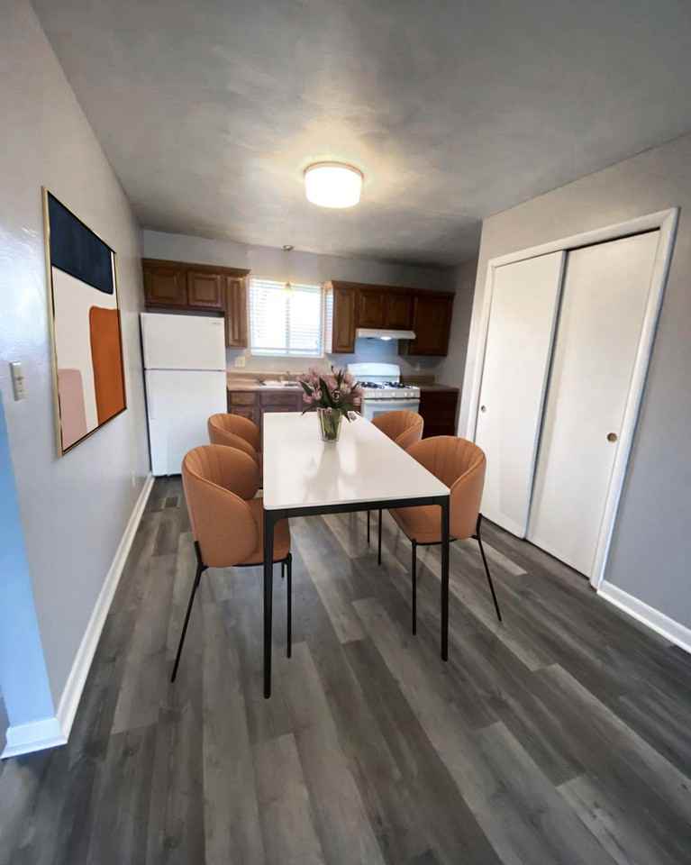 Derbyshire Court Apartments - Photo 3 of 21