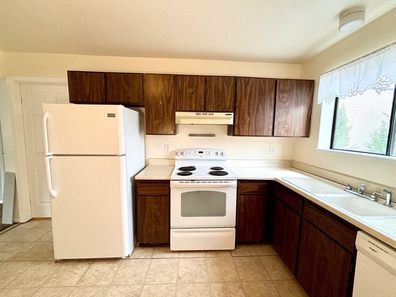 6021 Yarrow St #B10 - Photo 6 of 22