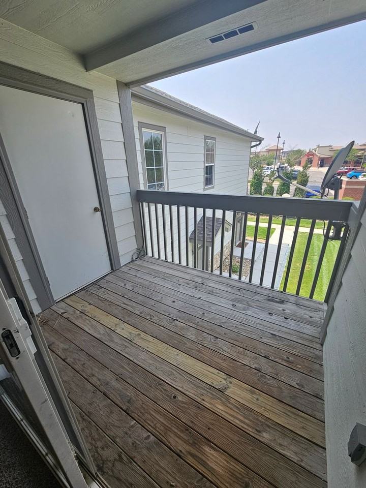 10381 Cook Way #208 - Photo 4 of 12