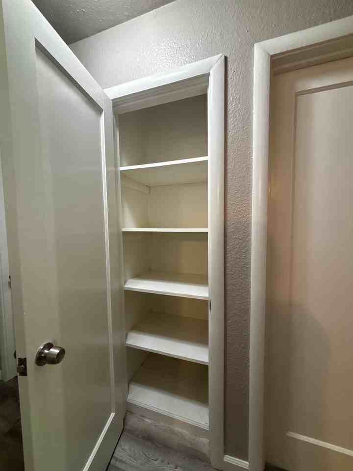 238 Bay Dr - Photo 3 of 15