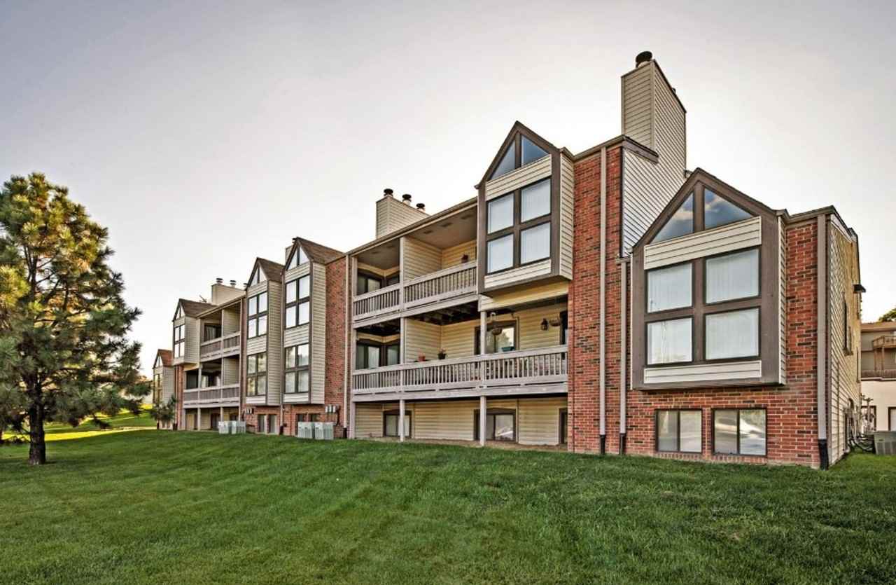 6320 S 72nd St #104 - Photo 5 of 27