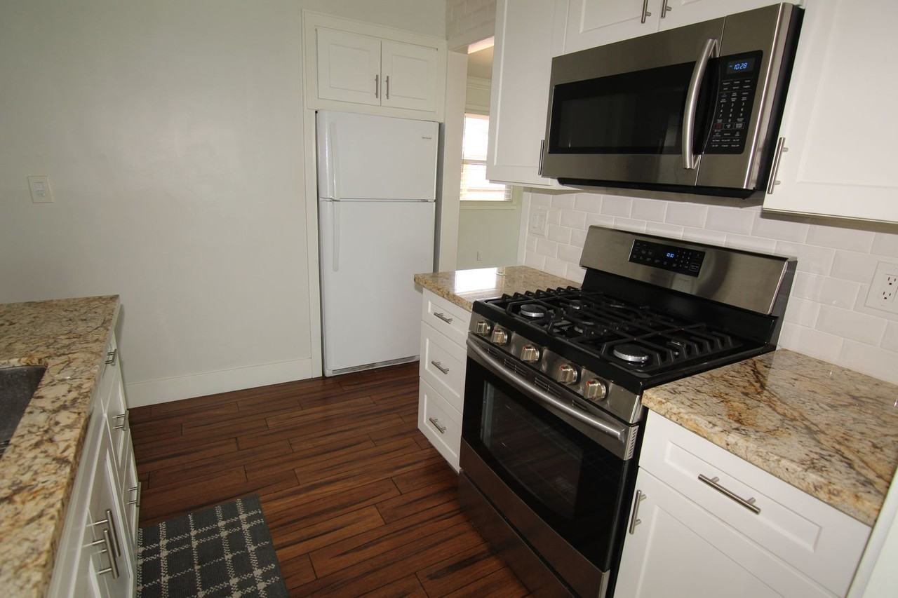 5010 Palma Ave #1 - Photo 5 of 15