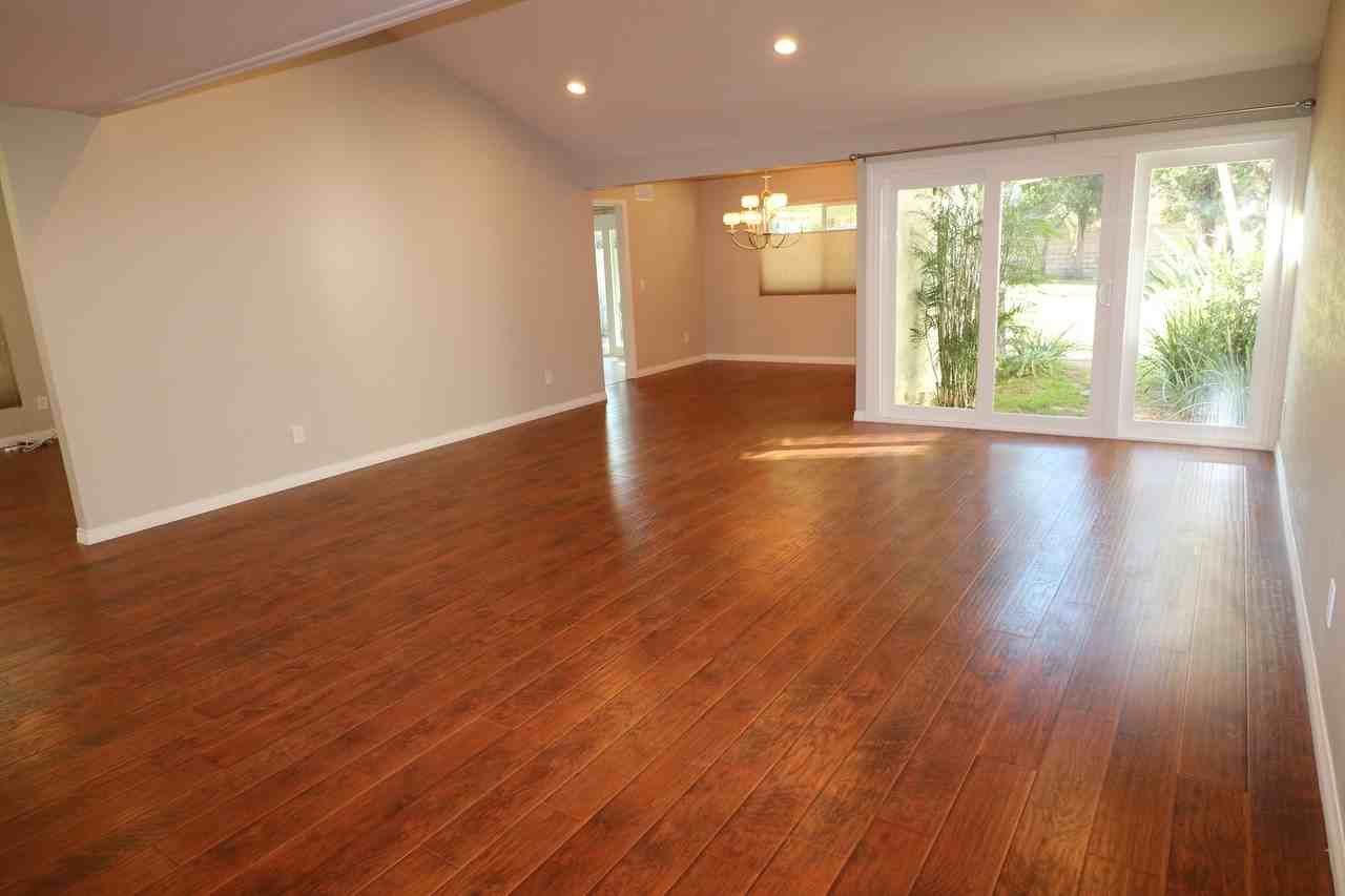 9521 Gladbeck Ave - Photo 2 of 27