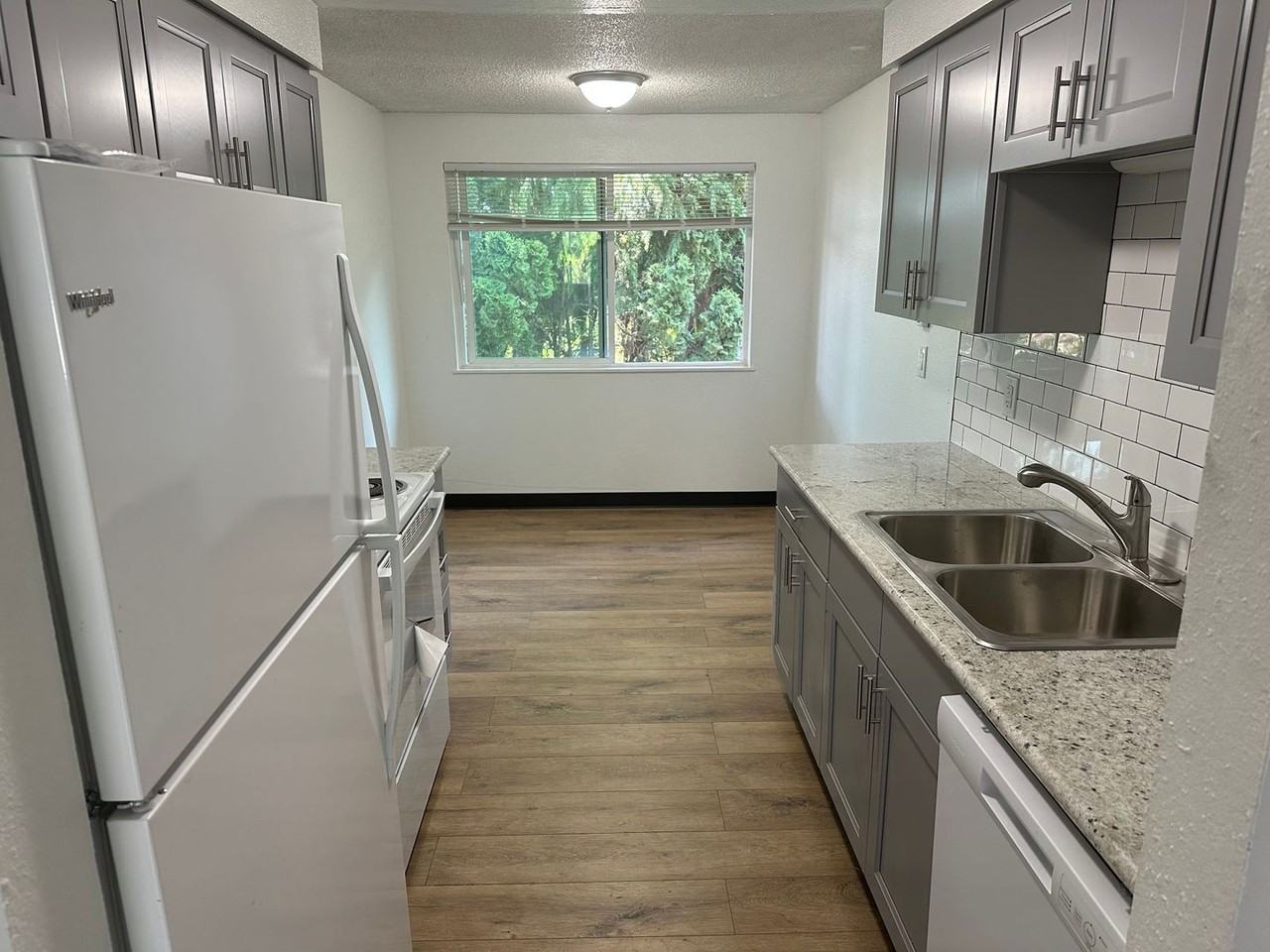 Meadow Creek Apartments - Photo 3 of 22