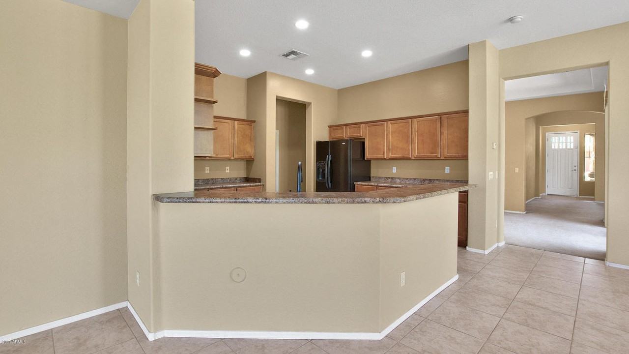 4163 N Evergreen St - Photo 7 of 28