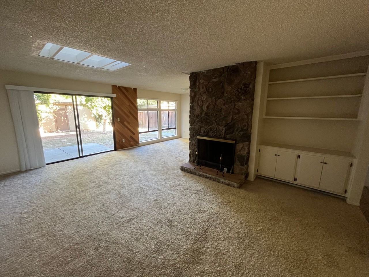 832 Lake Blvd - Photo 3 of 22