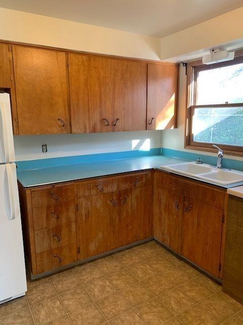 1335 Nw 23rd St - Photo 3 of 18