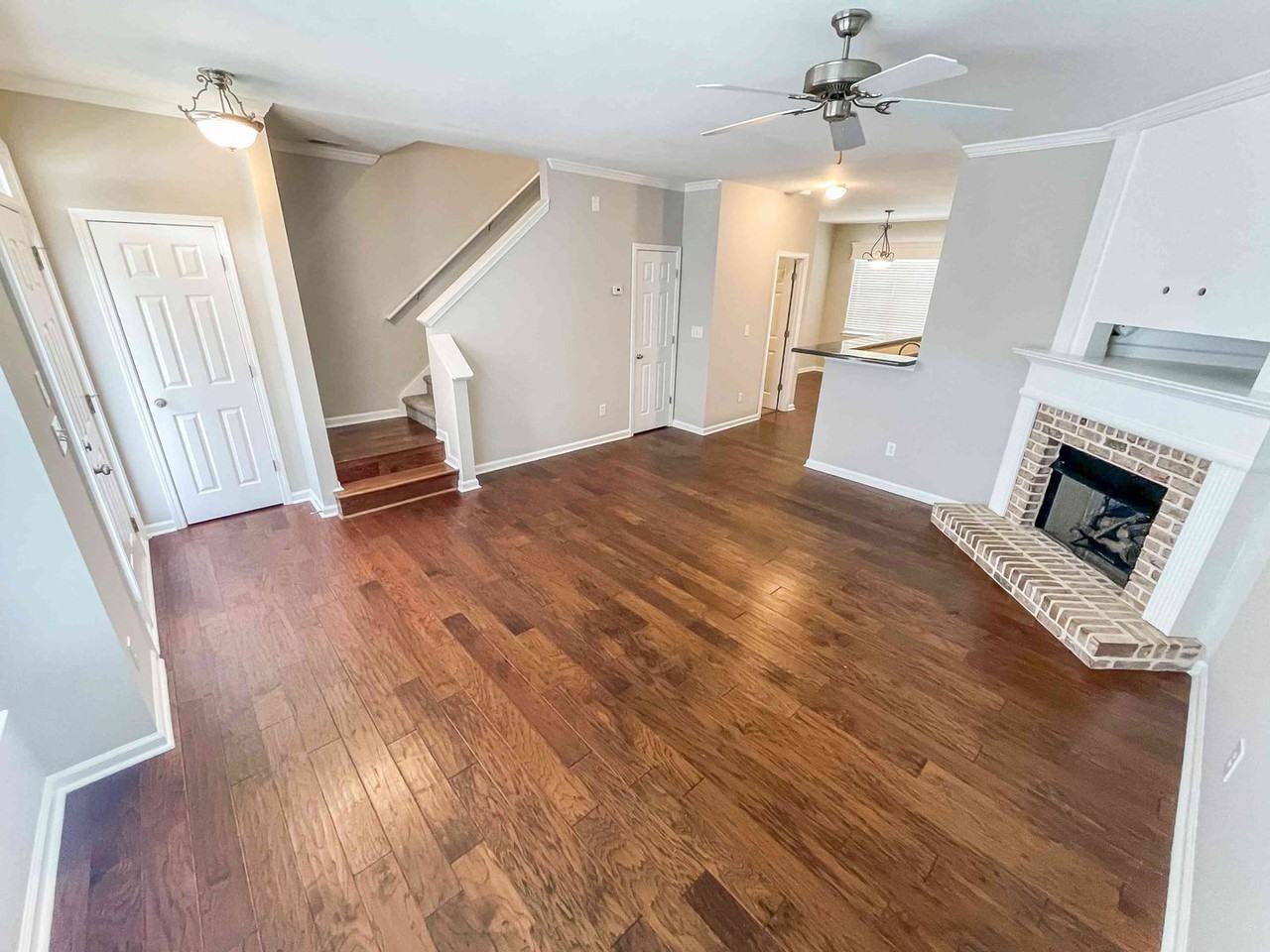 4682 Liberty Square Dr - Photo 4 of 27