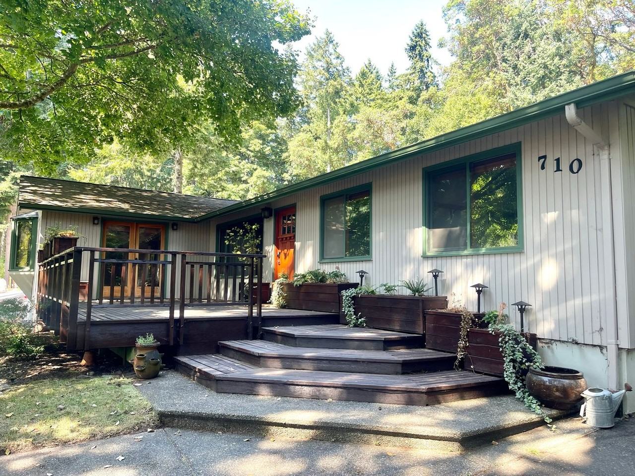 710 Deercliff Rd Ne - Photo 2 of 30