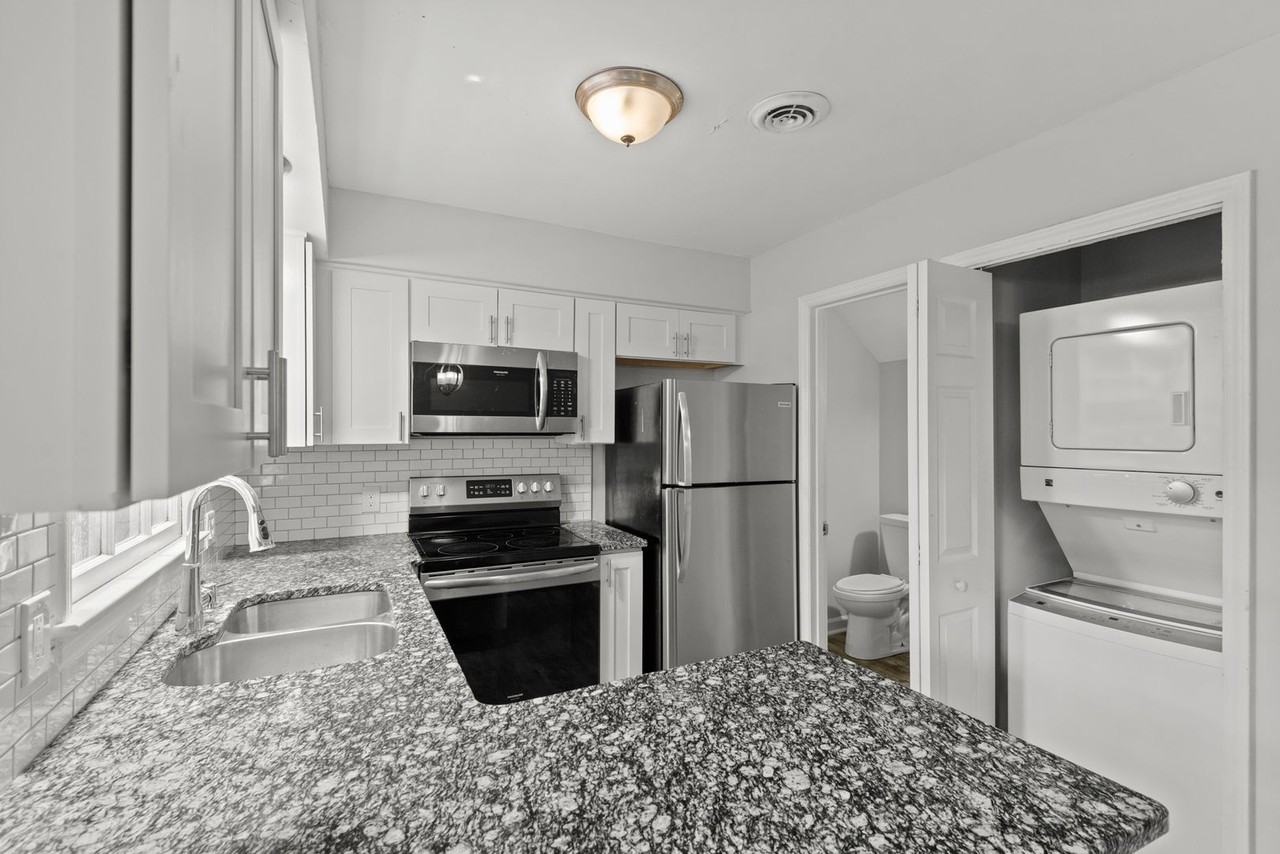 5208 Cypress Ln - Photo 6 of 19