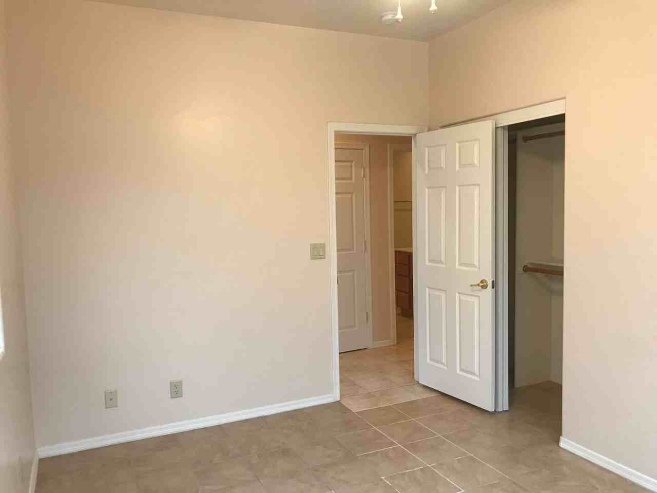 2775 W Colt Canyon Trl - Photo 3 of 17