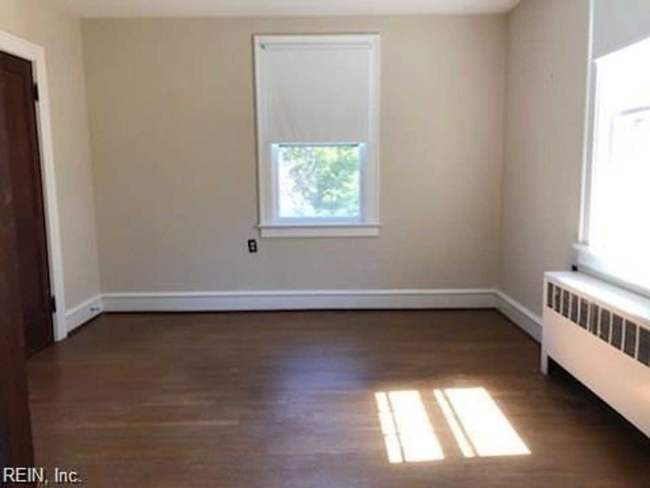 102 Chesapeake Ave - Photo 3 of 18