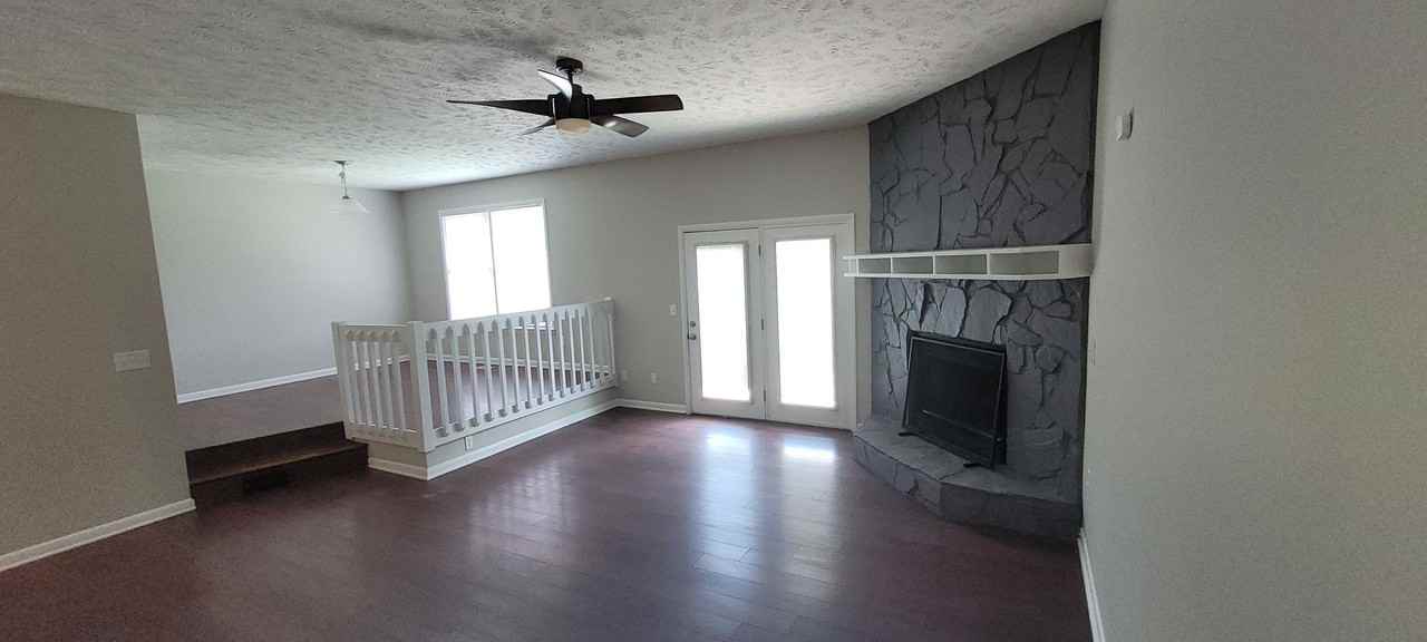 525 Offing Drive - Photo 2 of 40