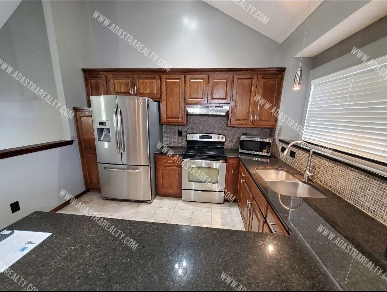 18824 W 160th Ter - Photo 7 of 27