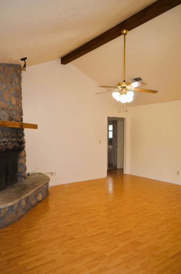 873 Spring Creek Ln - Photo 5 of 29