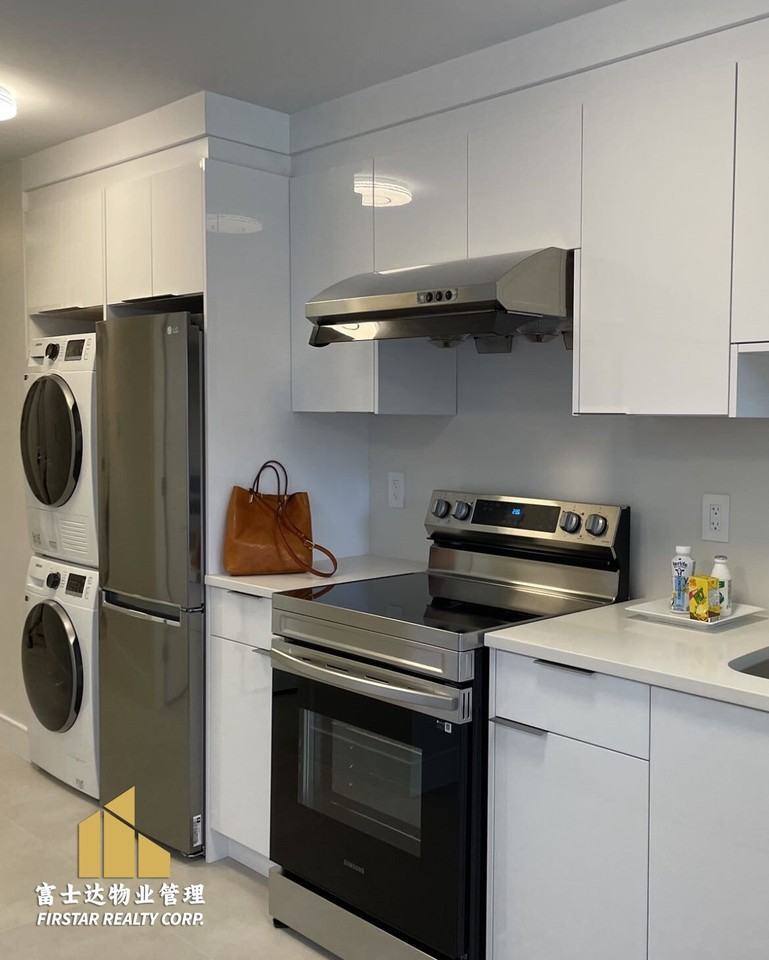 1470 West 57th Ave - Photo 2 of 10