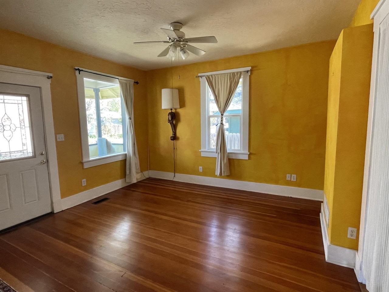 2709 W Madison Ave - Photo 2 of 24