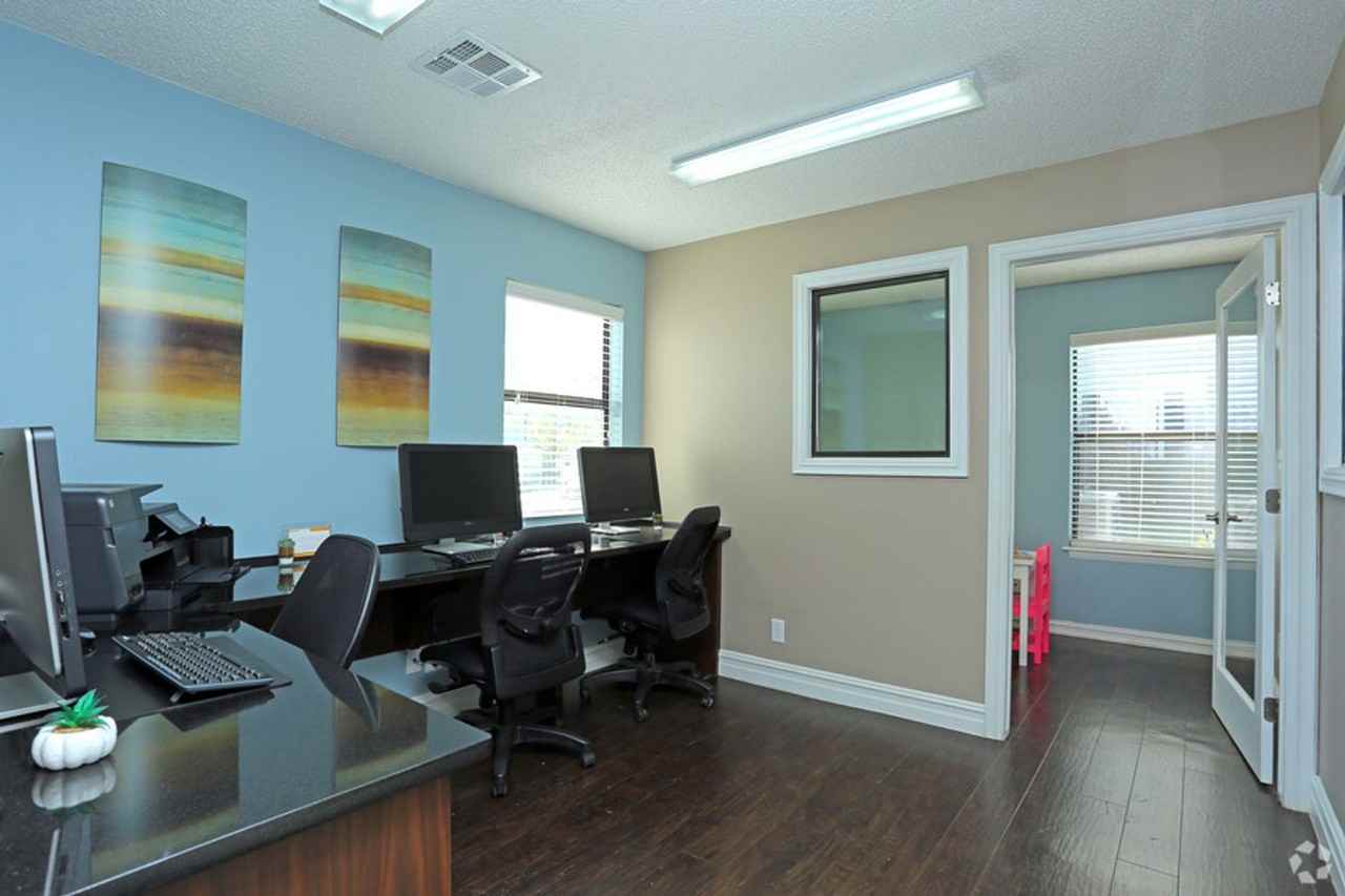 The Arden Overlook Apartments - Photo 3 of 21