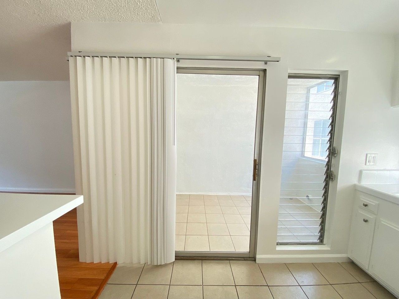511 N Kenmore - Photo 5 of 25