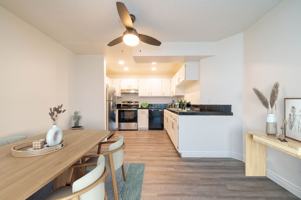 featured image of 601 Blackshaw Ln