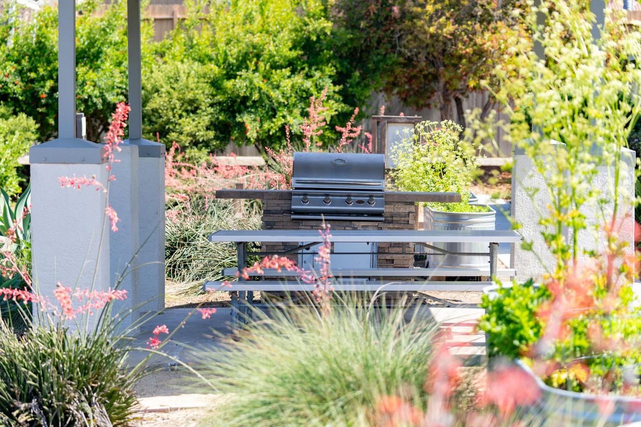 Casa De Flores - Photo 7 of 33