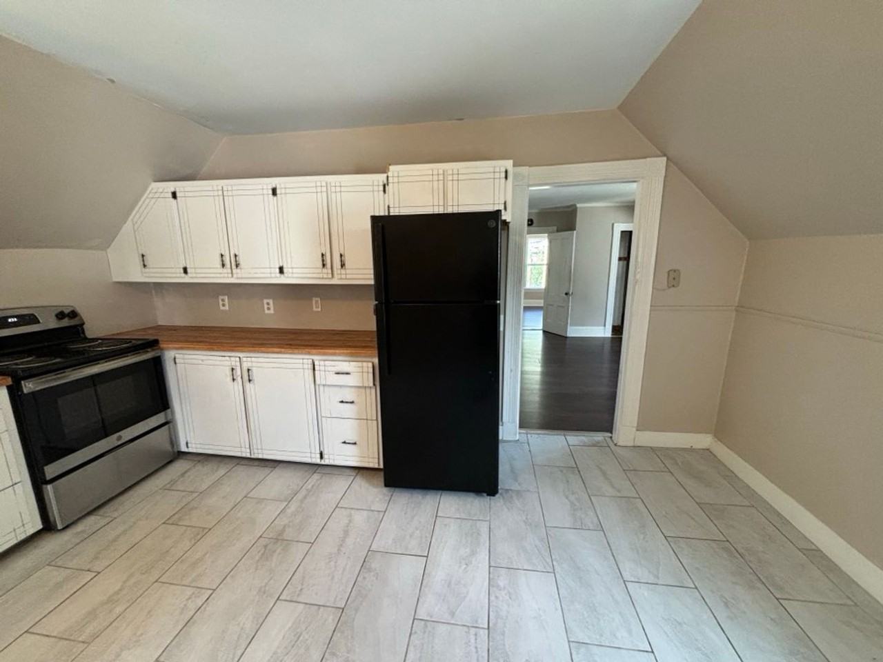 6 hazelwood Waterville ME - Photo 2 of 9