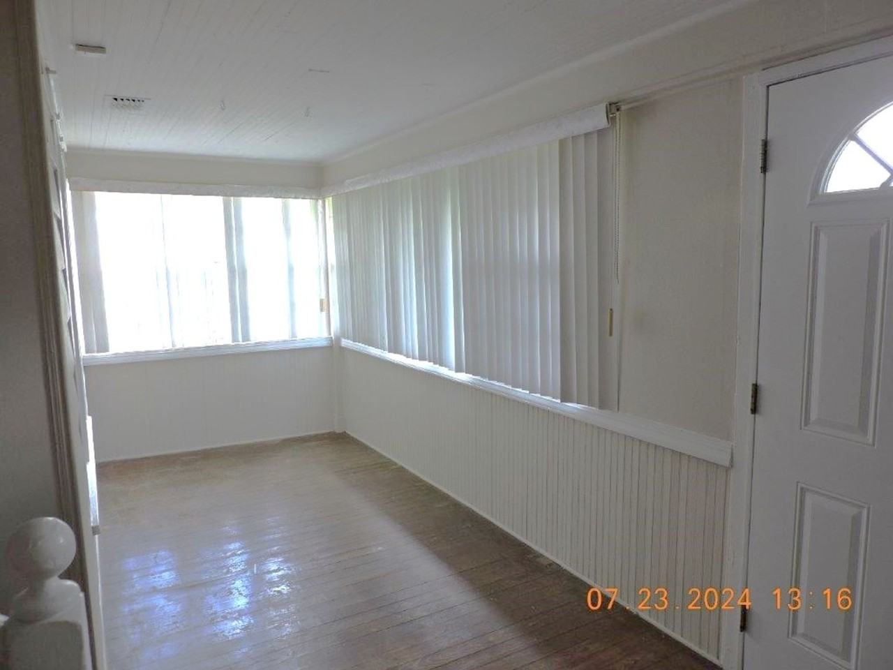 2811 Elizabeth Ave - Photo 3 of 18
